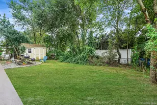 361 35th St, Lindenhurst, NY 11757 - Photo 32