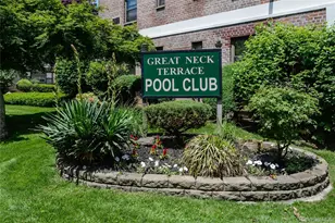 8 Terrace Cir, Great Neck, NY 11021 - Photo 12