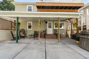 142-24 250th St, Rosedale, NY 11422 - Photo 4