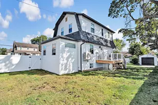 159 Southside Ave, Freeport, NY 11520 - Photo 10
