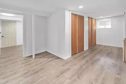 159 Southside Avenue, Freeport, NY 11520 - Photo 30