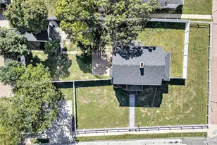 159 Southside Ave, Freeport, NY 11520 - Photo 6