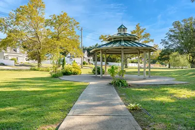 724 Foxhurst Road, Baldwin, NY 11510 - Photo 22