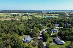 152 Baywood Dr, Calverton, NY 11933 - Photo 34