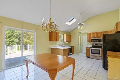 152 Baywood Drive, Calverton, NY 11933 - Photo 14