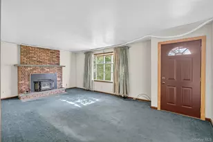 438 Mountain Rd, Bloomingburg, NY 12721 - Photo 6