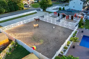 895 Sycamore Ave, Bohemia, NY 11716 - Photo 36