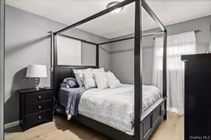 895 Sycamore Ave, Bohemia, NY 11716 - Photo 14