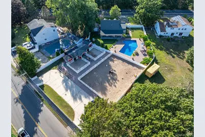 895 Sycamore Avenue, Bohemia, NY 11716 - Photo 46
