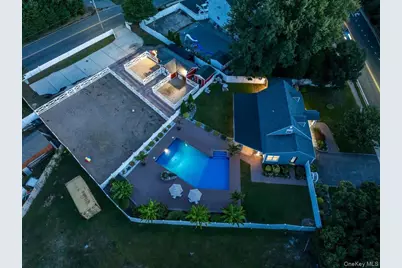 895 Sycamore Avenue, Bohemia, NY 11716 - Photo 44