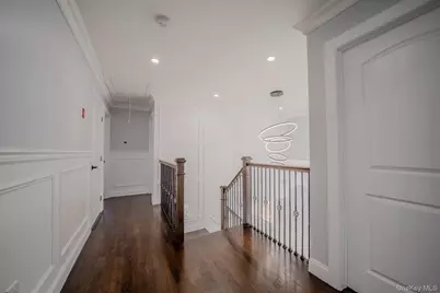 68 Spruce Street, Hicksville, NY 11801 - Photo 22