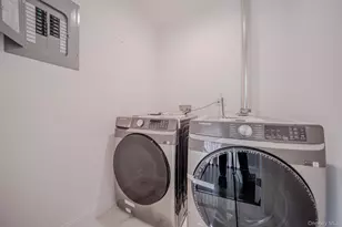 68 Spruce St, Hicksville, NY 11801 - Photo 36