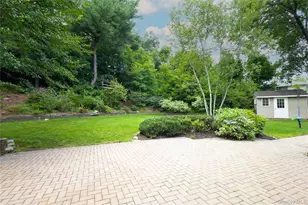 10 Hazelwood Ct, Jericho, NY 11753 - Photo 24
