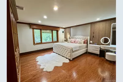 10 Hazelwood Court, Jericho, NY 11753 - Photo 14