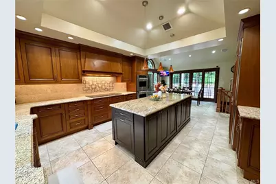 10 Hazelwood Court, Jericho, NY 11753 - Photo 6