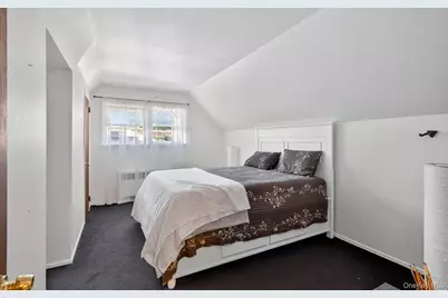 58 Sudbury Lane, Westbury, NY 11590 - Photo 14