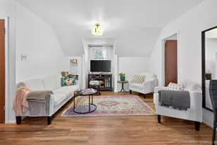 58 Sudbury Ln, Westbury, NY 11590 - Photo 16