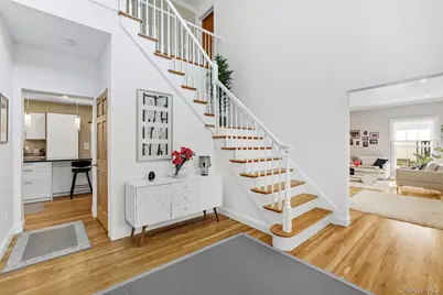 94 Holland Place, Hartsdale, NY 10530 - Photo 4