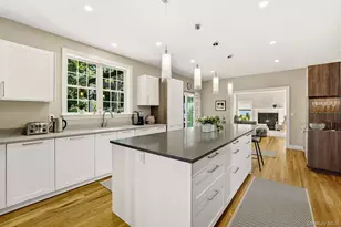 94 Holland Pl, Hartsdale, NY 10530 - Photo 6