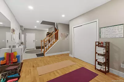 94 Holland Place, Hartsdale, NY 10530 - Photo 32