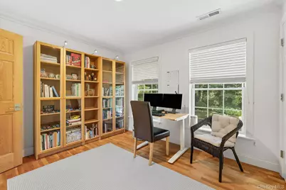 94 Holland Place, Hartsdale, NY 10530 - Photo 26