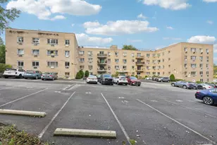 2035 Central Park Ave, Yonkers, NY 10710 - Photo 2