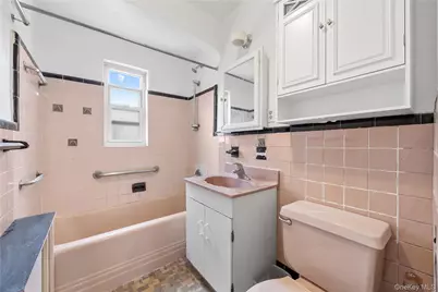 14850 60th Avenue, Flushing, NY 11355 - Photo 12