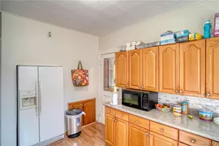 32 Balding Ave, Poughkeepsie, NY 12601 - Photo 20