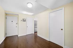 21-20 33rd Rd, Astoria, NY 11106 - Photo 10