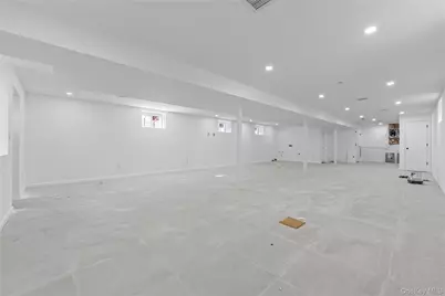 258-10 147 Road, Rosedale, NY 11422 - Photo 22