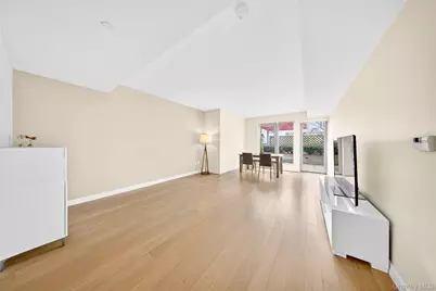 138-35 39th Avenue #4K, Flushing, NY 11354 - Photo 6
