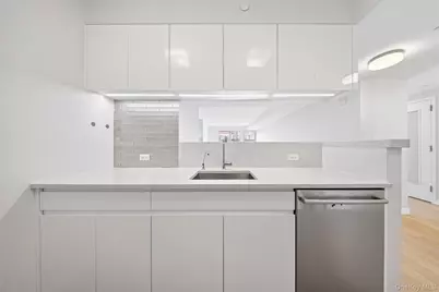 138-35 39th Avenue #4K, Flushing, NY 11354 - Photo 14