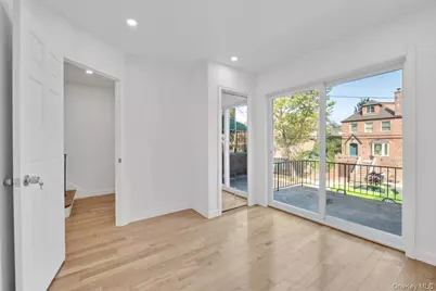 2445 Lurting Avenue, Bronx, NY 10469 - Photo 10