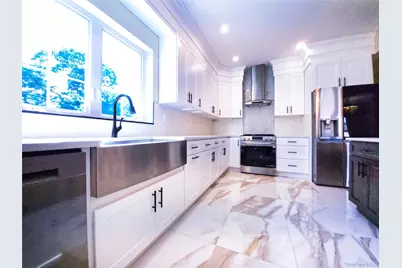 372 Sharon Avenue, New York, NY 10301 - Photo 8