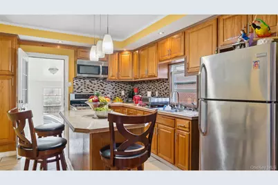 5612 135th Street, Flushing, NY 11355 - Photo 6