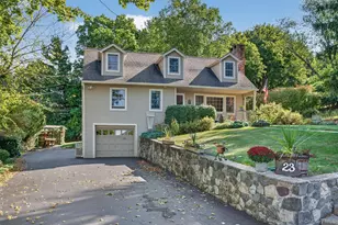 23 Overlook Dr, Warwick, NY 10990 - Photo 2