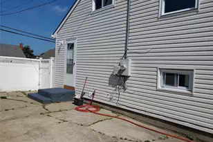 31 W Marine Ave, Lindenhurst, NY 11757 - Photo 24