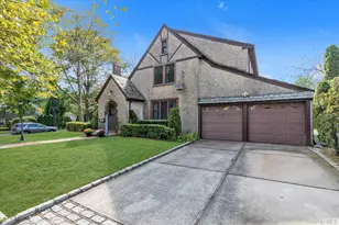 37 Massachusetts Blvd, Floral Park, NY 11001 - Photo 2