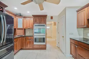 7 Wilbur Ln, Roosevelt, NY 11575 - Photo 18