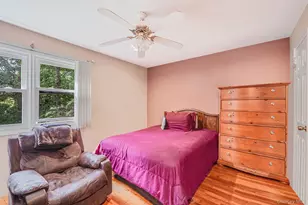 7 Wilbur Ln, Roosevelt, NY 11575 - Photo 24