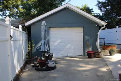 21919 143rd Road, Springfield Gardens, NY 11413 - Photo 10