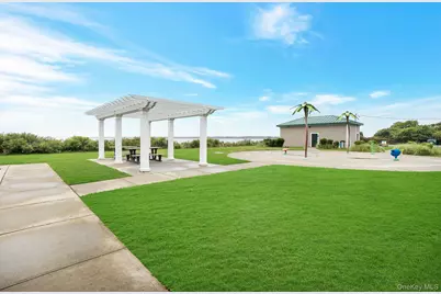 82 Grandview Drive, Shirley, NY 11967 - Photo 22