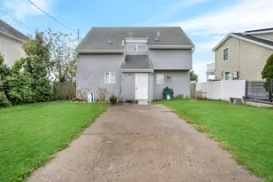 82 Grandview Dr, Shirley, NY 11967 - Photo 2