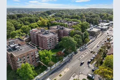 22424 Union Turnpike #1H, Oakland Gardens, NY 11364 - Photo 6