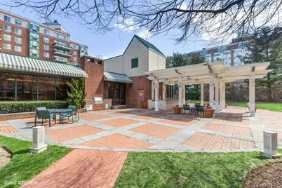 100 Hilton Avenue #907, Garden City, NY 11530 - Photo 30