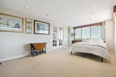 100 Hilton Avenue #907, Garden City, NY 11530 - Photo 18