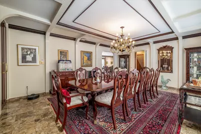 25 Atkinson Road, Rockville Centre, NY 11570 - Photo 12