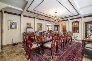 25 Atkinson Rd, Rockville Centre, NY 11570 - Photo 12