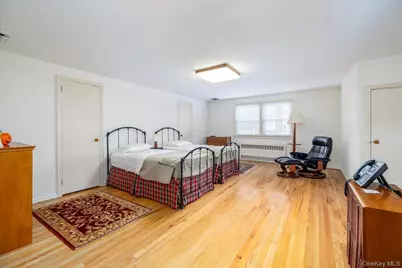 25 Atkinson Road, Rockville Centre, NY 11570 - Photo 34