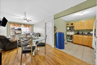 850 E 214th Street, Bronx, NY 10467 - Photo 2
